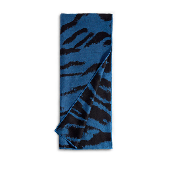 Tiger Jacquard Throw in Blue - Woven from Baby Alpaca Wool for warmth & style