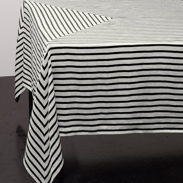 Linen Sateen Concorde Tablecloth - Black + Ecru